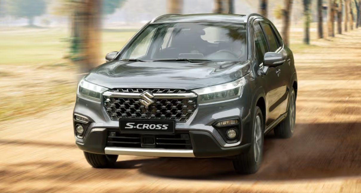 Suzuki S-Cross, vedere din față 3/4, în mișcare