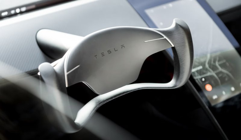 Tesla Roadster, detaliu al volanului de tip yoke