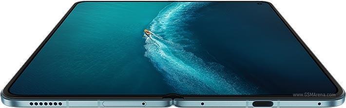 vivo X Fold6 deschis, așezat pe o suprafață, văzut din lateral pentru a arăta grosimea
